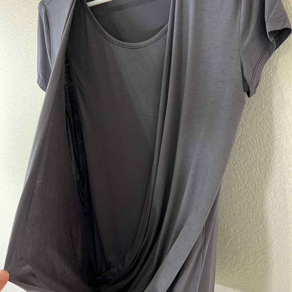 Milk Nursingwear Short Sleeve Faux Wrap Top Size M - Picture 4 of 11